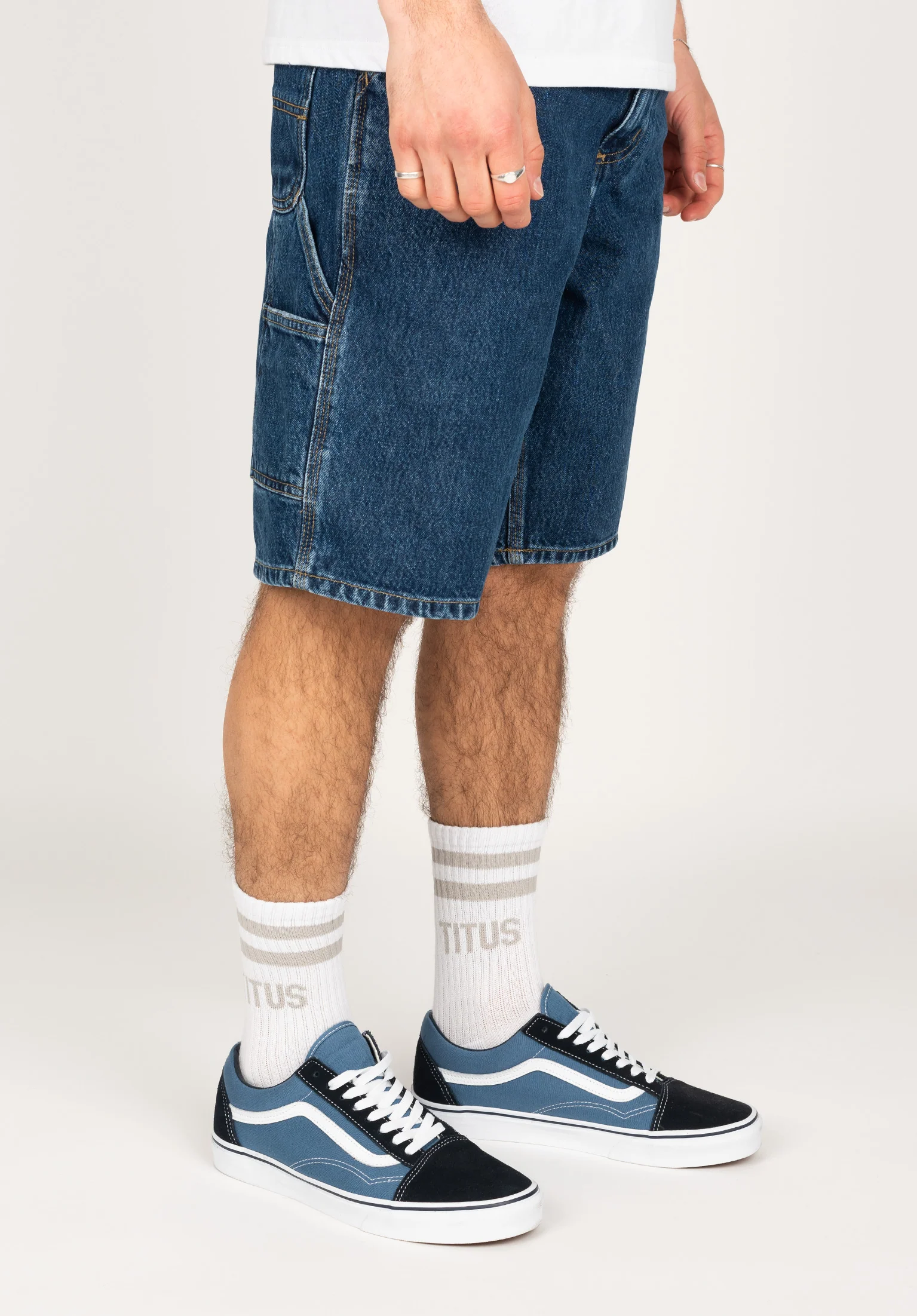 Single Knee Short - Image 3