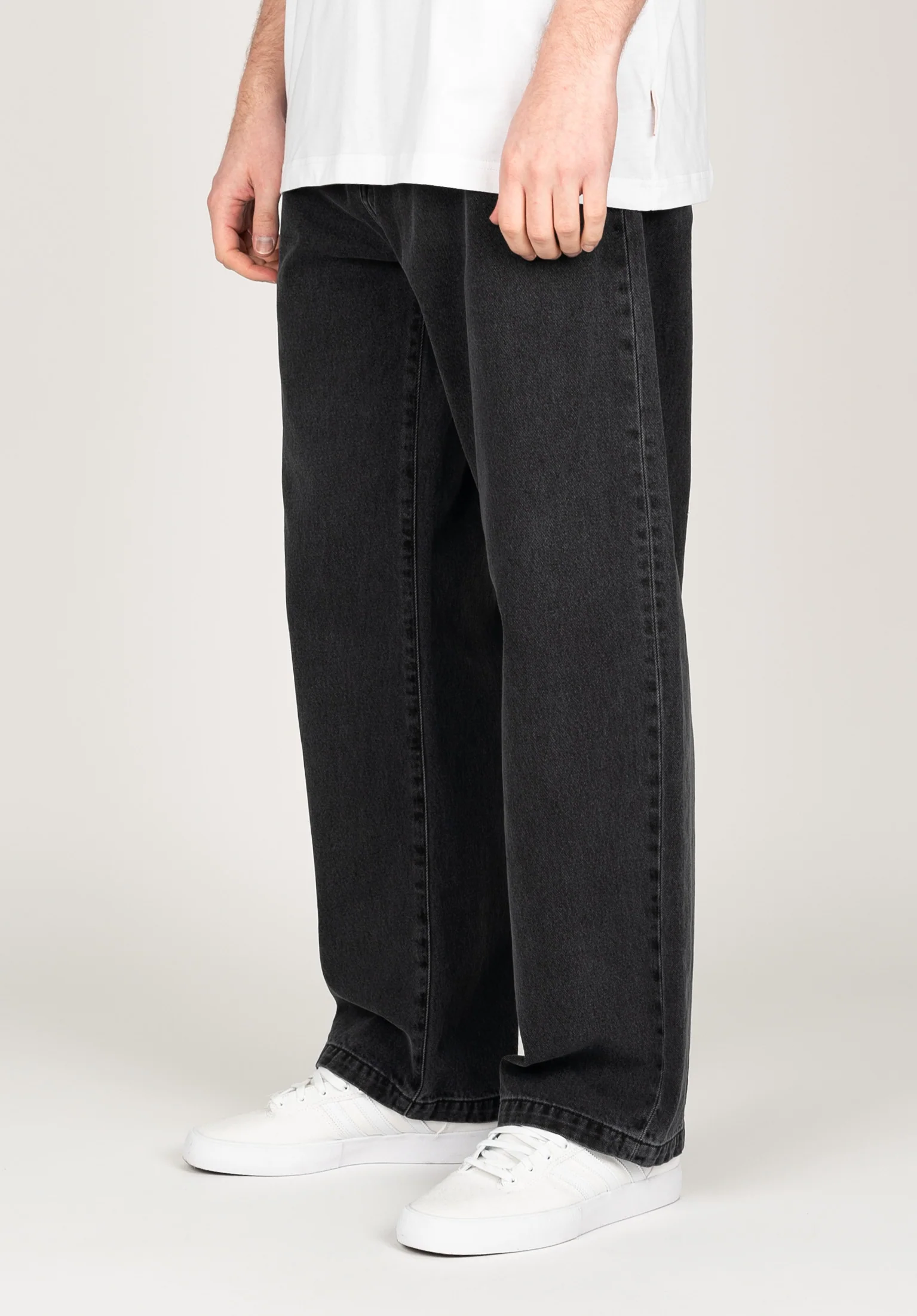 Landon Pant - Image 2