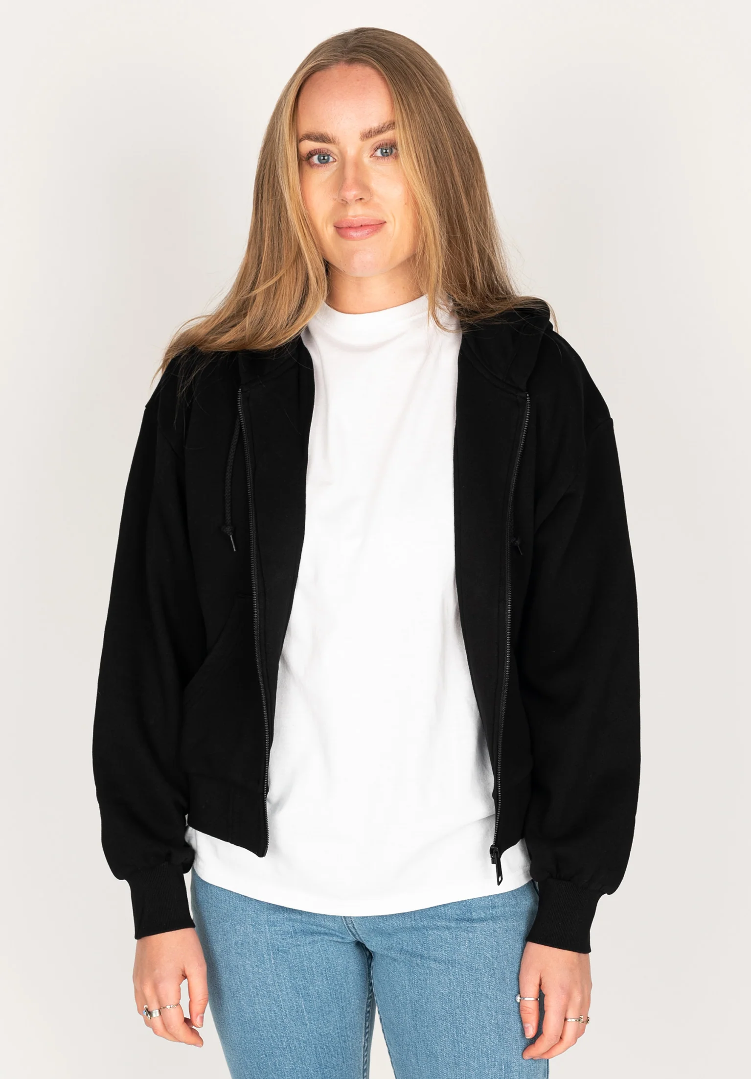W' Casey - Image 2