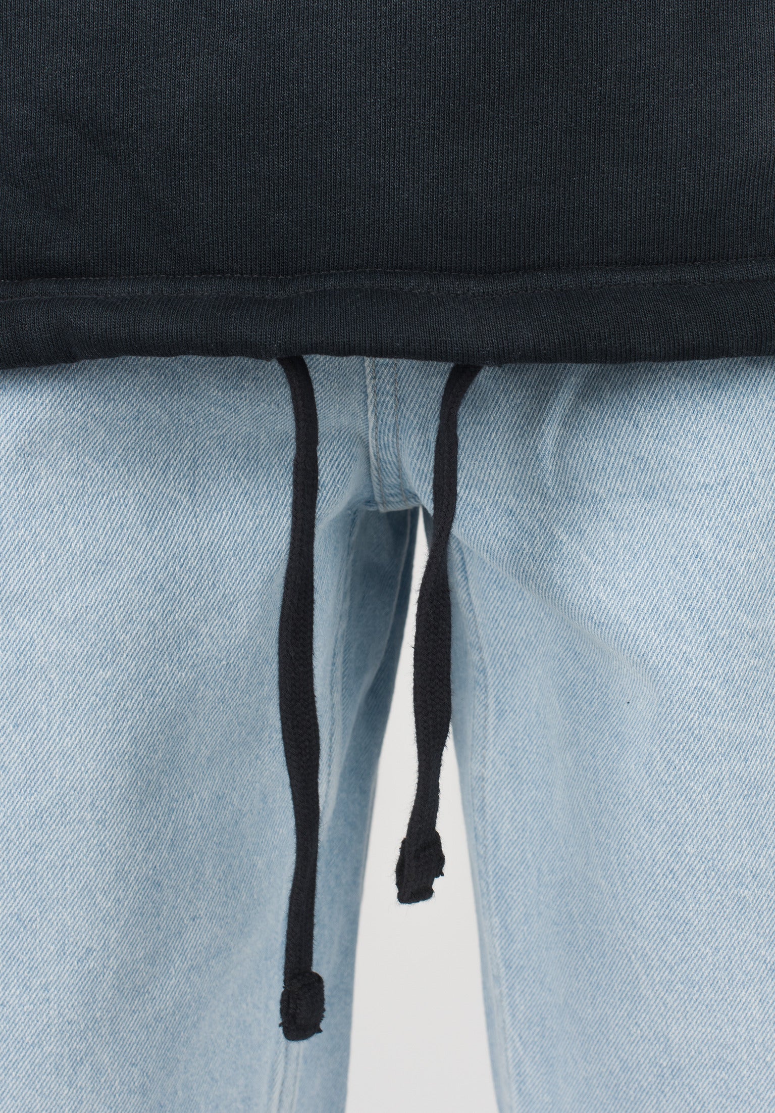 Plume - Image 3
