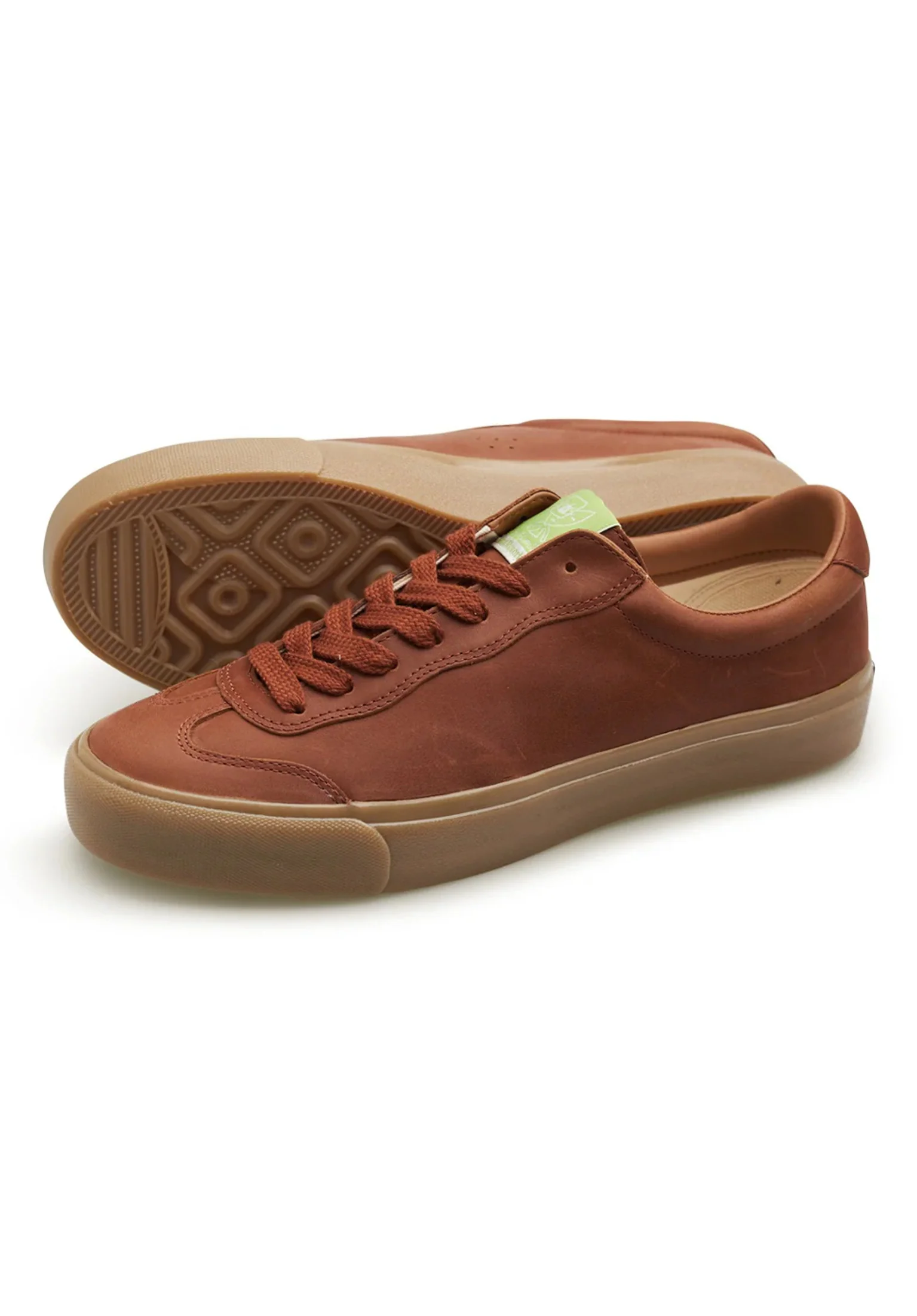 VM004 Milic Leather