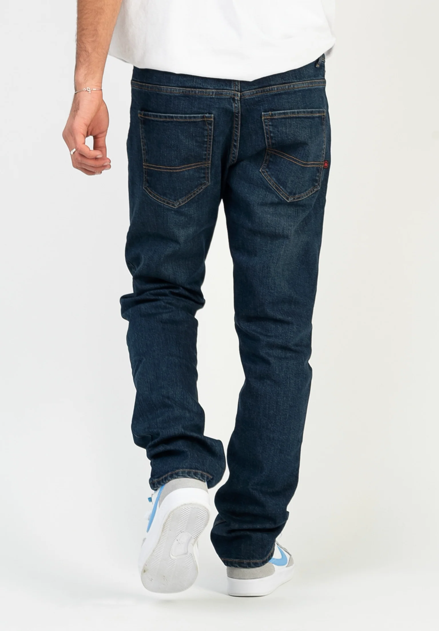 Middleclass - Image 3