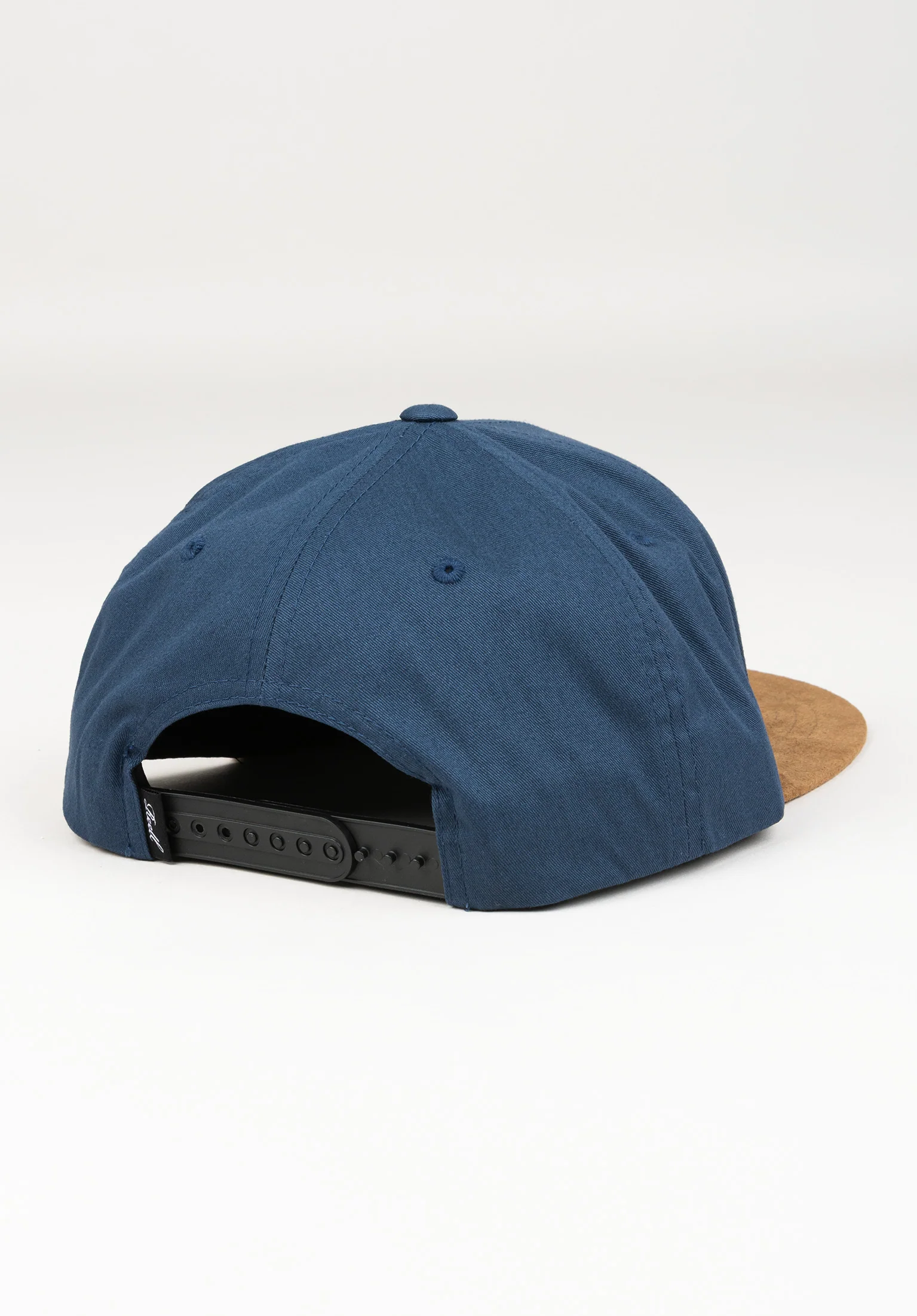 Suede 6-Panel - Image 2