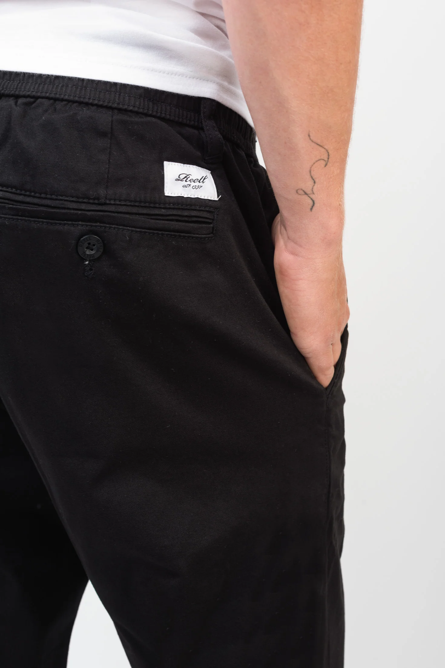 Reflex Loose Chino - Image 5