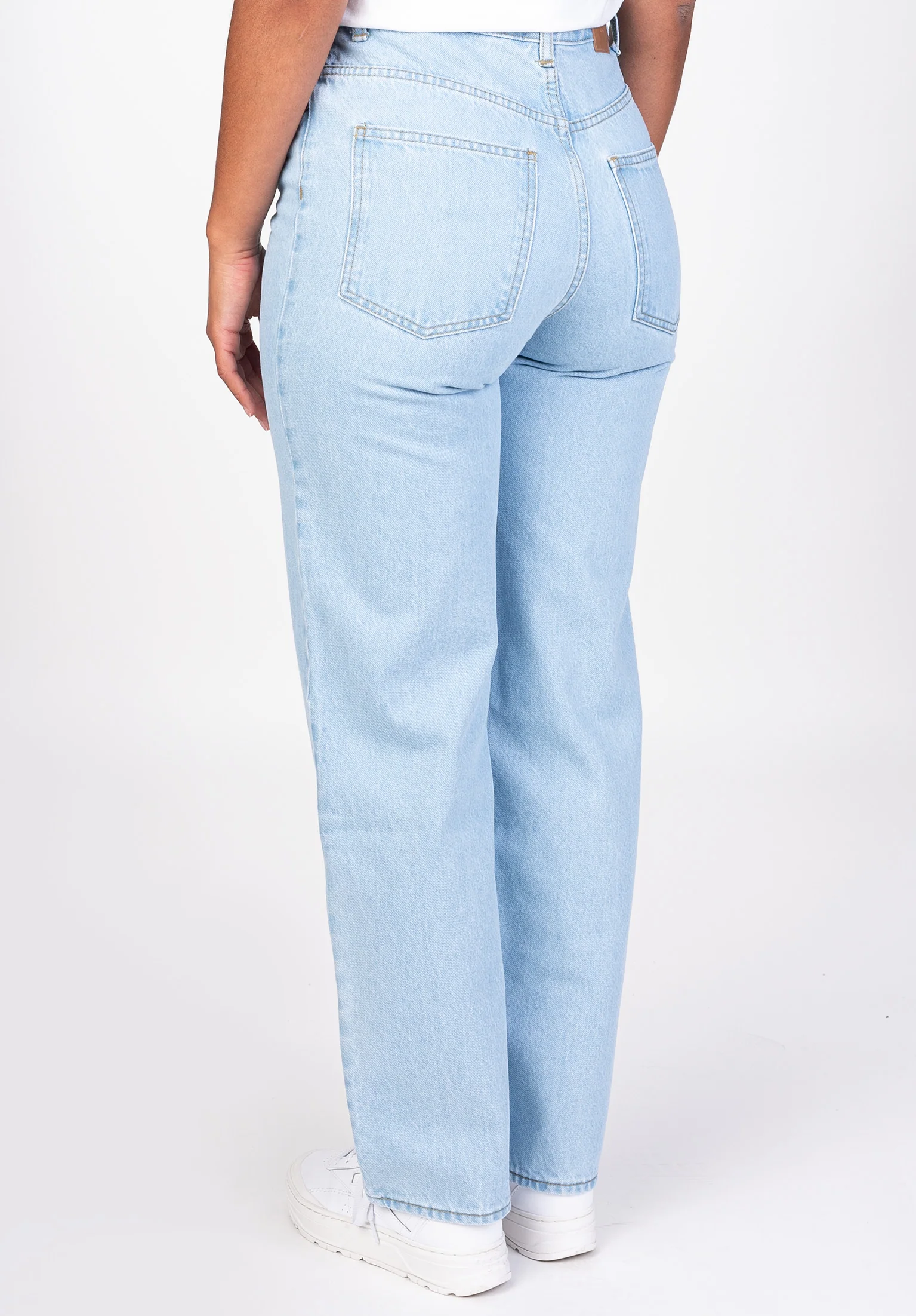 Women Betty Baggy - Image 2