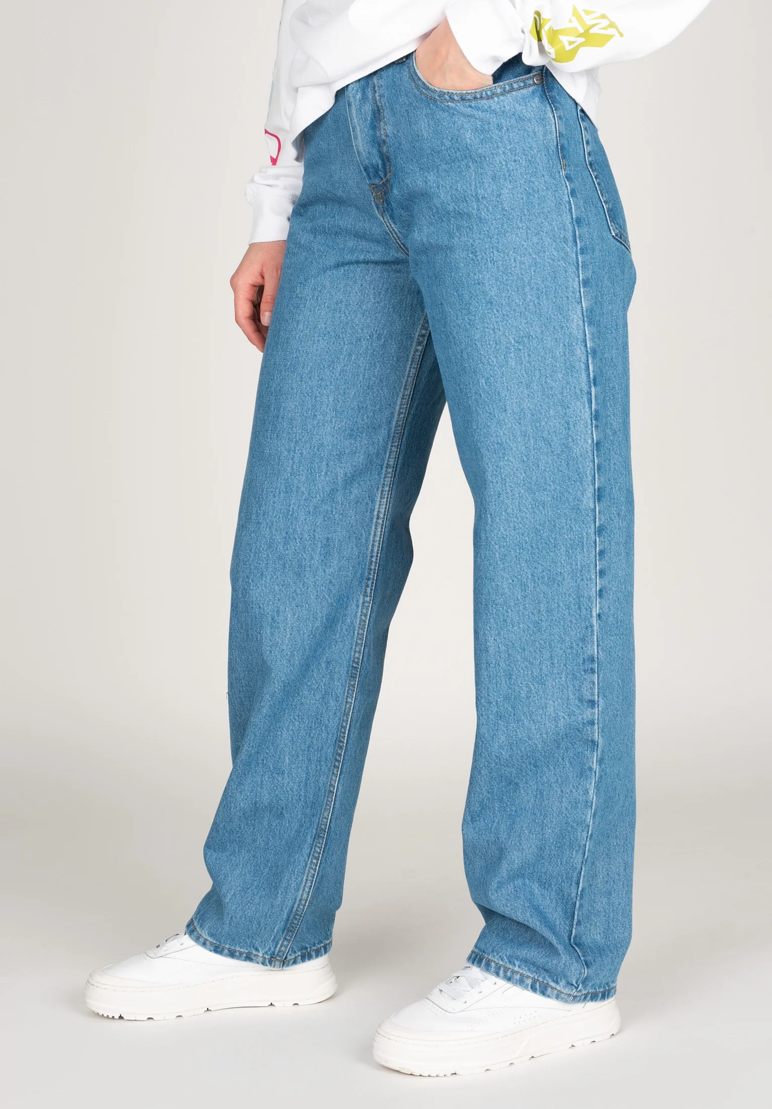 Women Betty Baggy - Image 3
