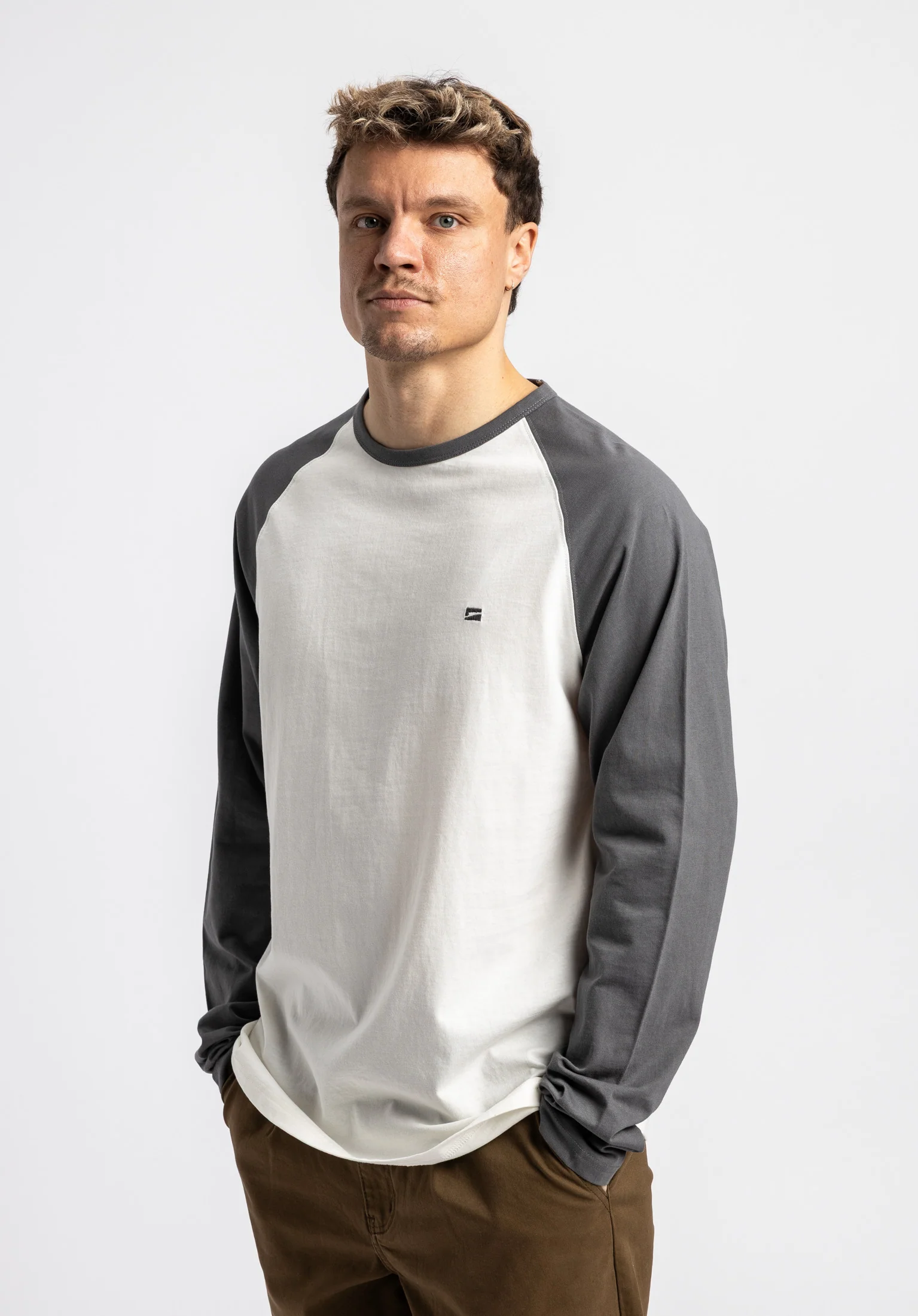 Auris - Image 2