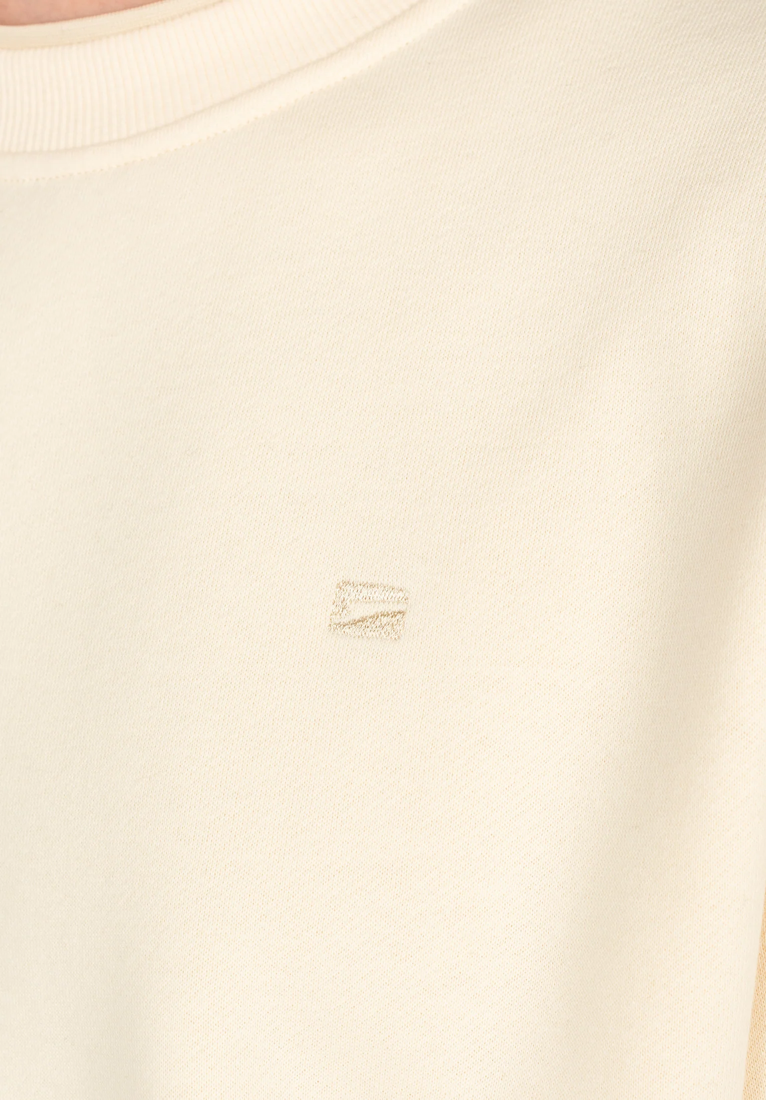 Easy Crew - Image 2