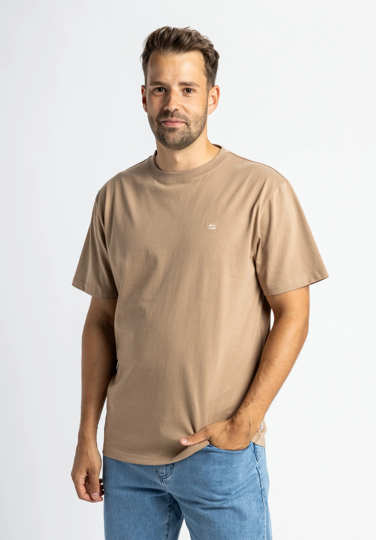 Easy Tee