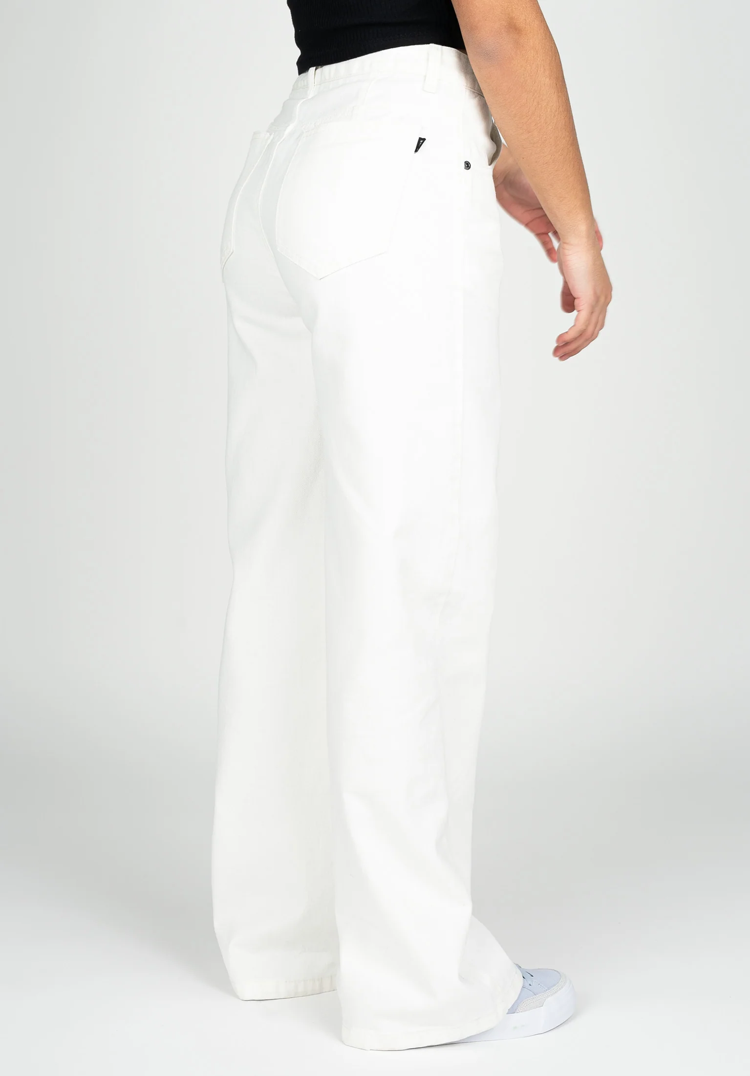 Donna - Image 3