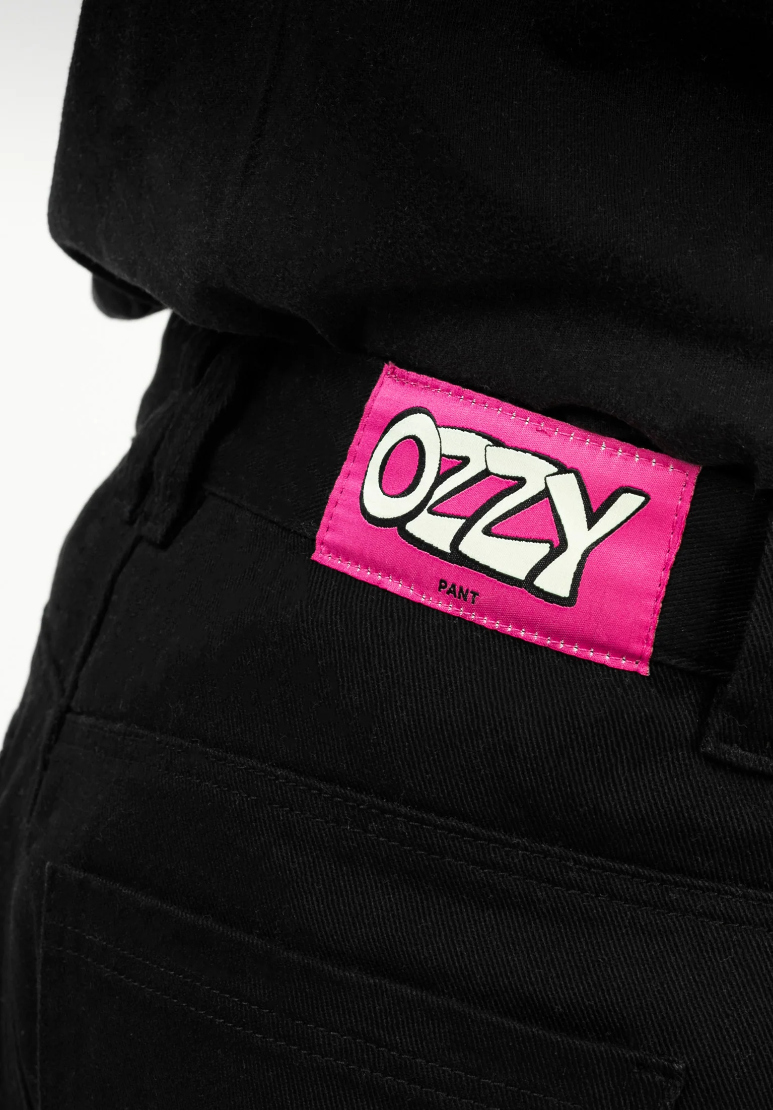 Ozzy - Image 6