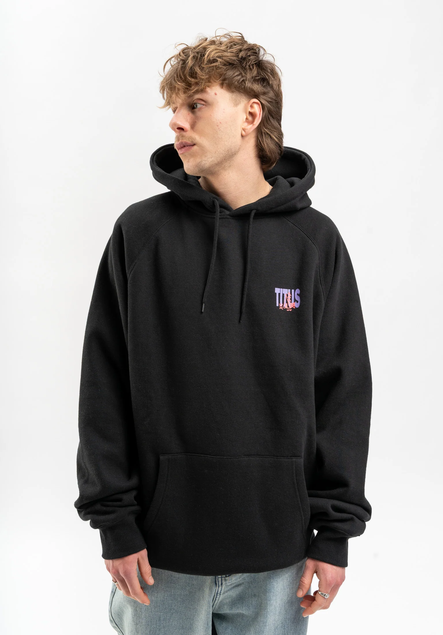 Gil - Image 2