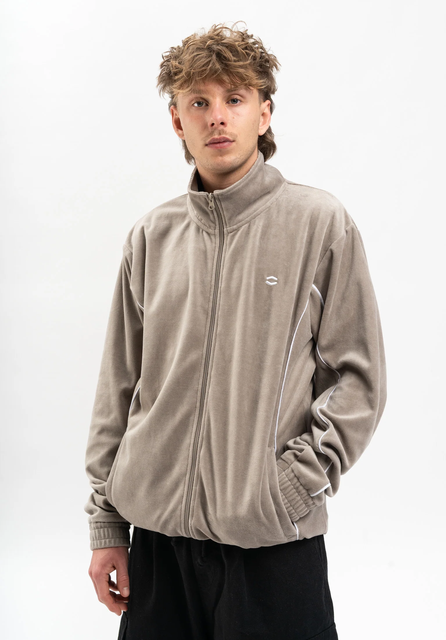 HXGN Icon Tracksuit - Image 2