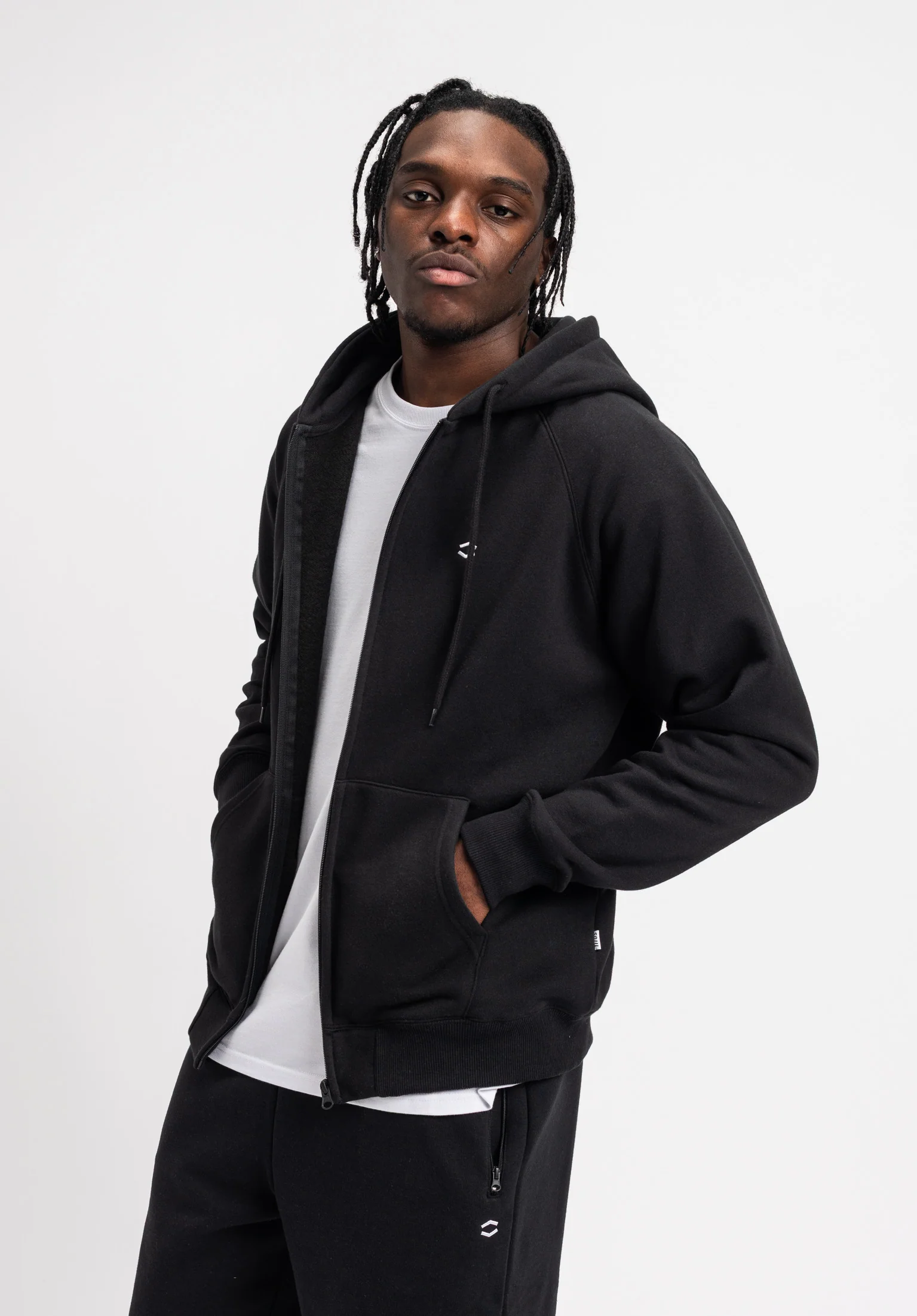 HXGN - Image 3
