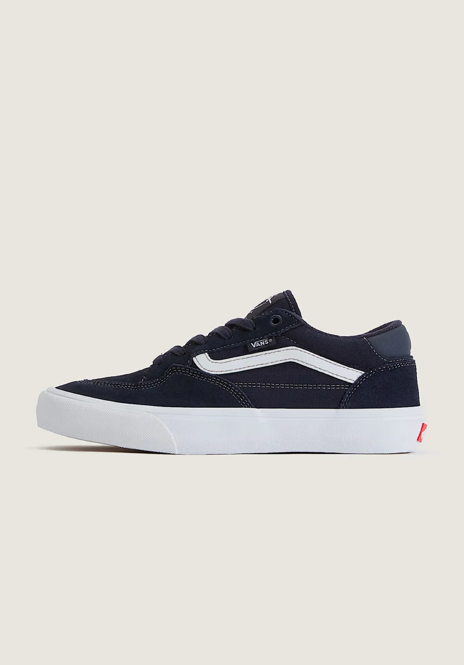 Skate Rowan