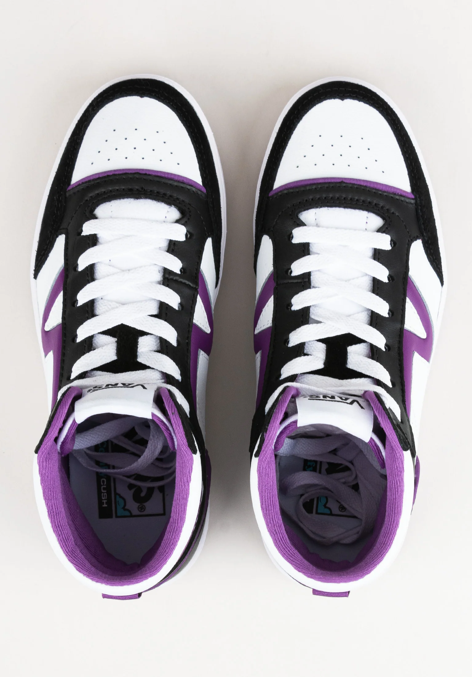 Lowland Mid CC - Image 4